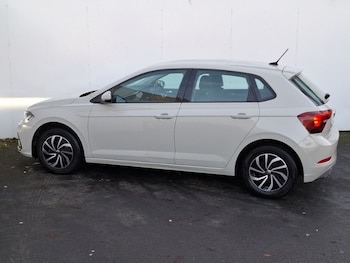 Used Volkswagen Polo 2023 for sale - 77112203: Photo
