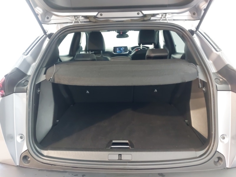 Used Peugeot 2008 2023 for sale - 76885904: Photo 8