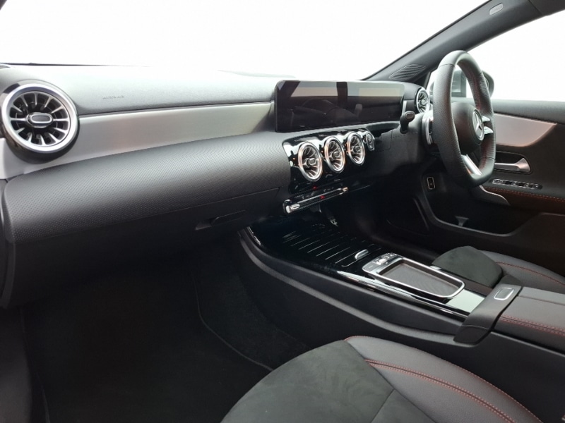 Used Mercedes-Benz A-Class 2025 for sale - 77266025: Photo 5