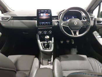 Used Renault Clio 2024 for sale - 76970887: Photo