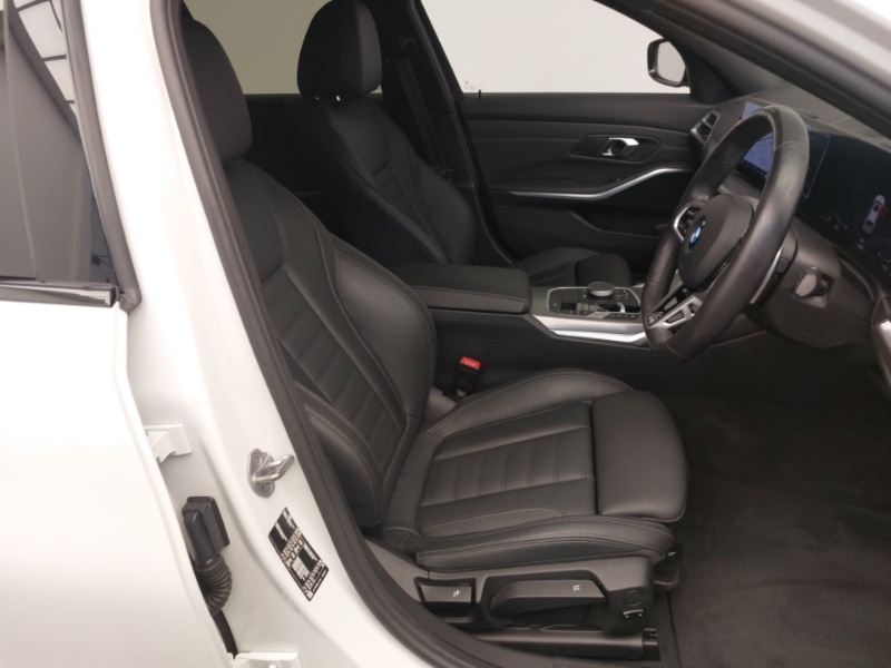 Used BMW 3 Series 2025 for sale - 76377127: Photo 11