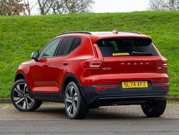 Used Volvo XC40 2024 for sale - 77046636: Photo
