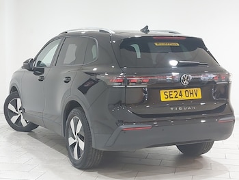 Used Volkswagen Tiguan 2024 for sale - 76925762: Photo