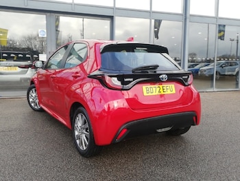 Used Toyota Yaris 2022 for sale - 76925598: Photo