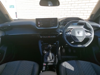 Used Peugeot 2008 2024 for sale - 75686329: Photo