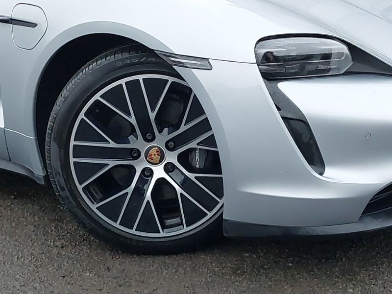 Used Porsche Taycan 2021 for sale - 77439110: Photo 9