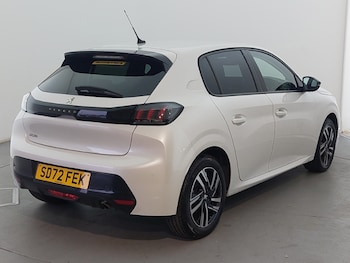 Used Peugeot 208 2023 for sale - 76269545: Photo 3