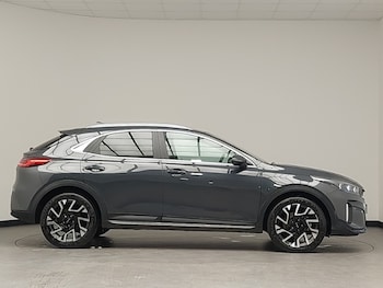 Used Kia XCeed 2022 for sale - 76902137: Photo