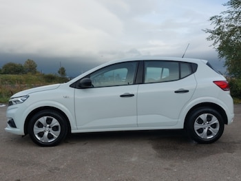 Used Dacia Sandero 2022 for sale - 76537442: Photo