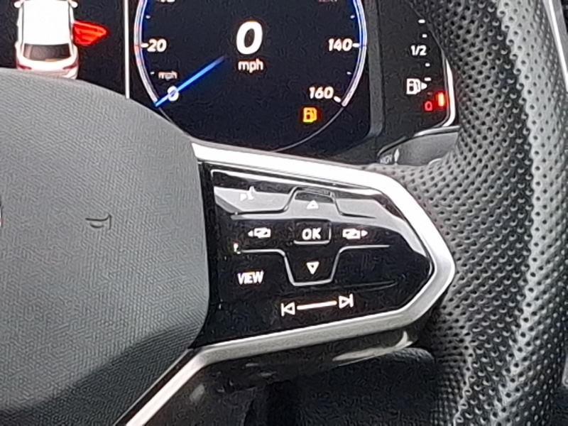 Used Volkswagen T-Roc 2022 for sale - 76472054: Photo 11