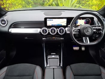 Used Mercedes-Benz GLB 2024 for sale - 77702395: Photo