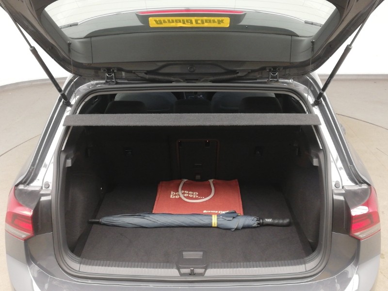 Used Volkswagen Golf 2023 for sale - 76392709: Photo 8