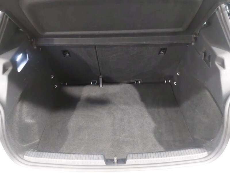 Used Volkswagen ID.3 2022 for sale - 77761857: Photo 8