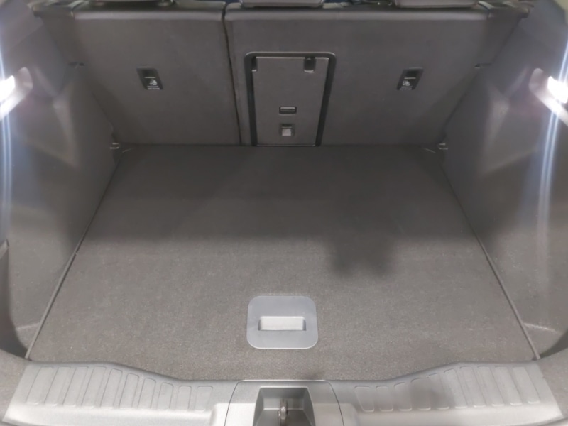 Used Ford Explorer 2025 for sale - 76925543: Photo 8