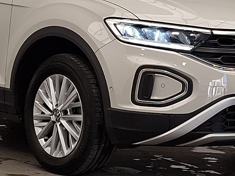 Used Volkswagen T-Roc 2022 for sale - 77052316: Photo 9