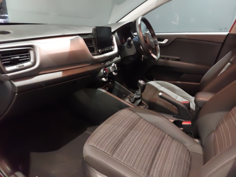 Used Kia Stonic 2022 for sale - 76594996: Photo 5