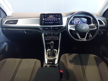 Used Volkswagen T-Roc 2022 for sale - 77923469: Photo