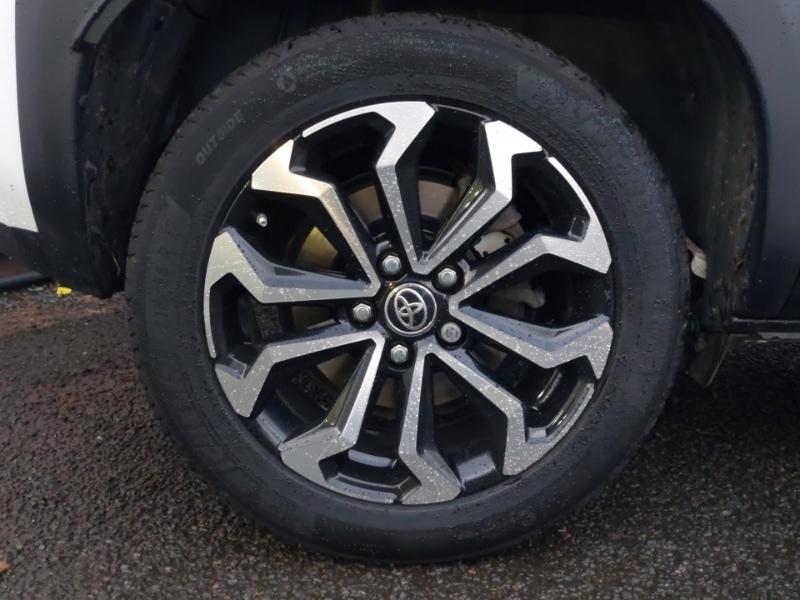 Used Toyota Yaris Cross 2022 for sale - 76954918: Photo 12