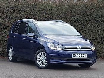 Used Volkswagen Touran 2020 for sale - 77912615: Photo