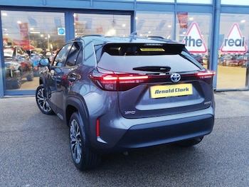 Used Toyota Yaris Cross 2023 for sale - 77285304: Photo