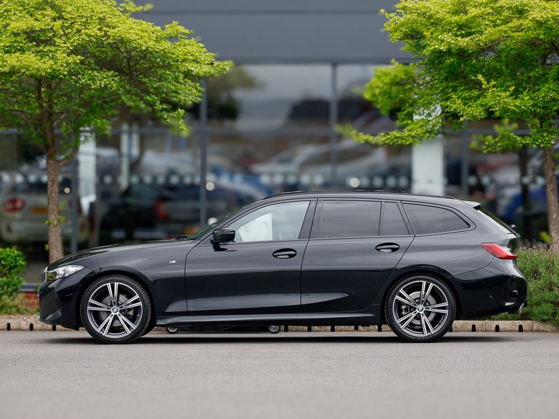 Used BMW 3 Series 2024 for sale - 76610360: Photo 4