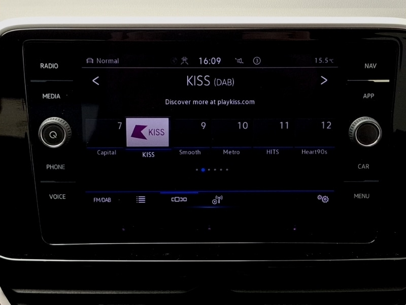 Used Volkswagen T-Roc 2022 for sale - 76548396: Photo 10