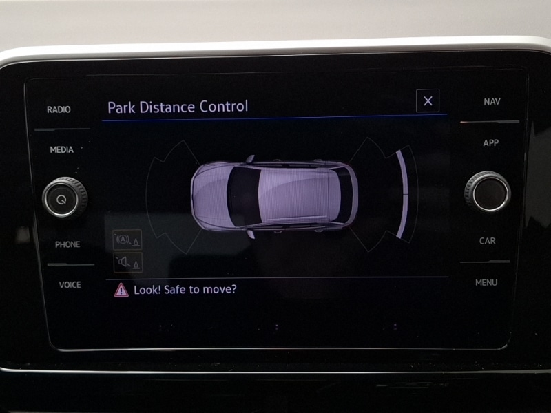 Used Volkswagen T-Roc 2022 for sale - 76548396: Photo 11