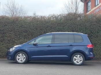 Used Volkswagen Touran 2020 for sale - 77495675: Photo