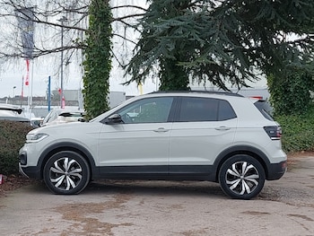 Used Volkswagen T-Cross 2023 for sale - 77070500: Photo