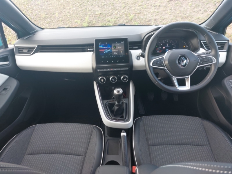 Used Renault Clio 2022 for sale - 76427090: Photo 2