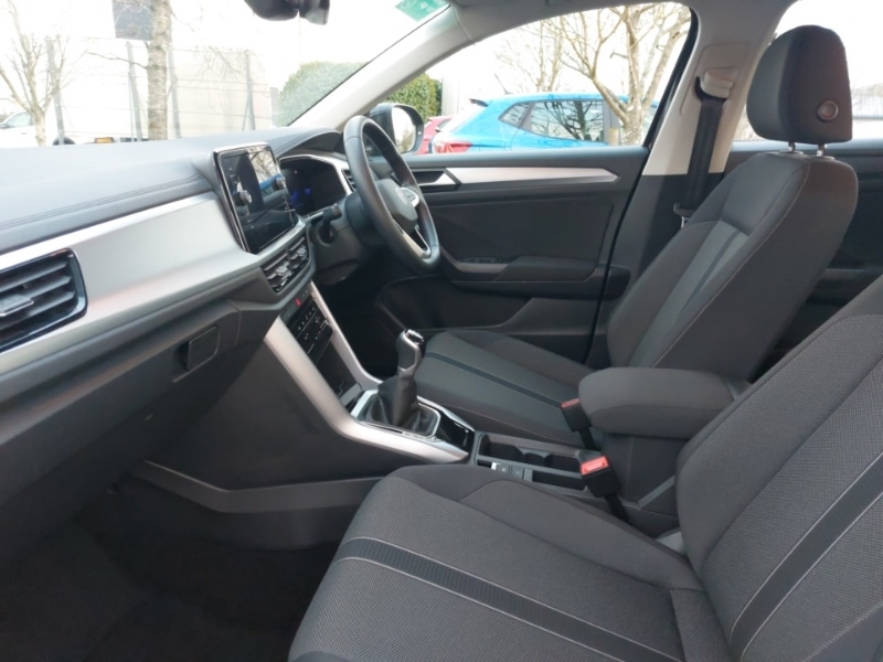 Used Volkswagen T-Roc 2023 for sale - 77540559: Photo 5