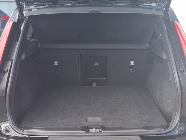 Used Volvo XC40 2022 for sale - 76305924: Photo 8