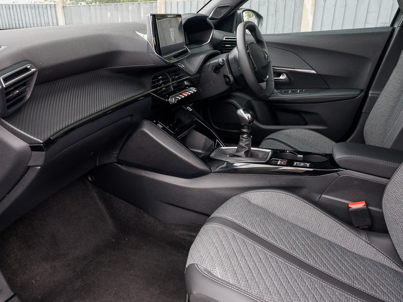 Used Peugeot 2008 2024 for sale - 76358439: Photo 5
