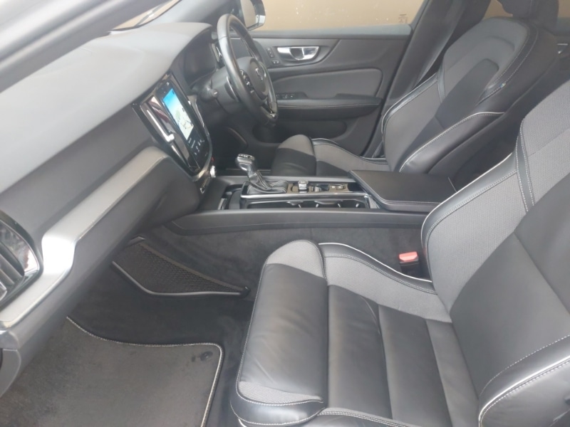 Used Volvo V60 2020 for sale - 77933682: Photo 5