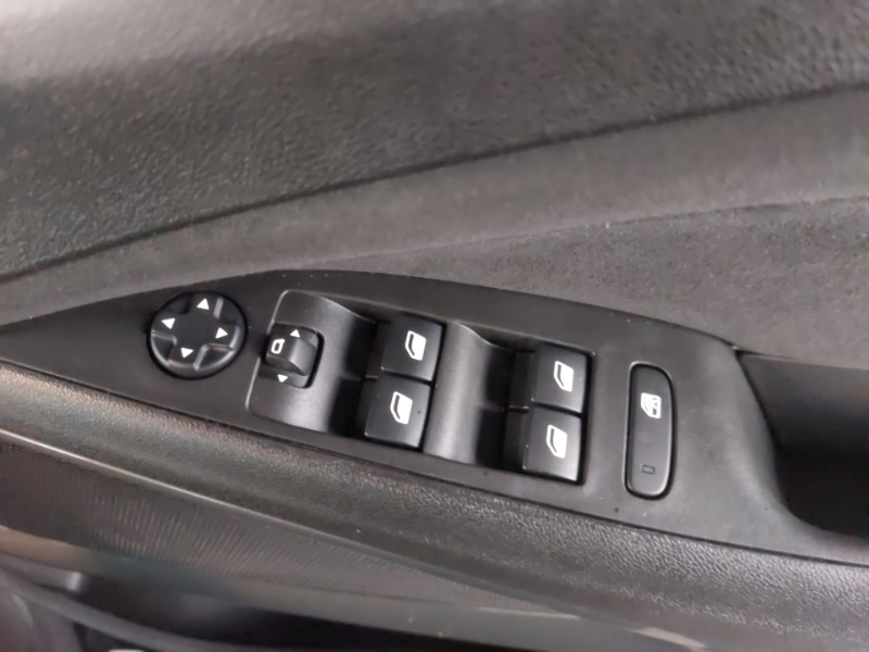 Used Vauxhall Crossland 2022 for sale - 76431299: Photo 11