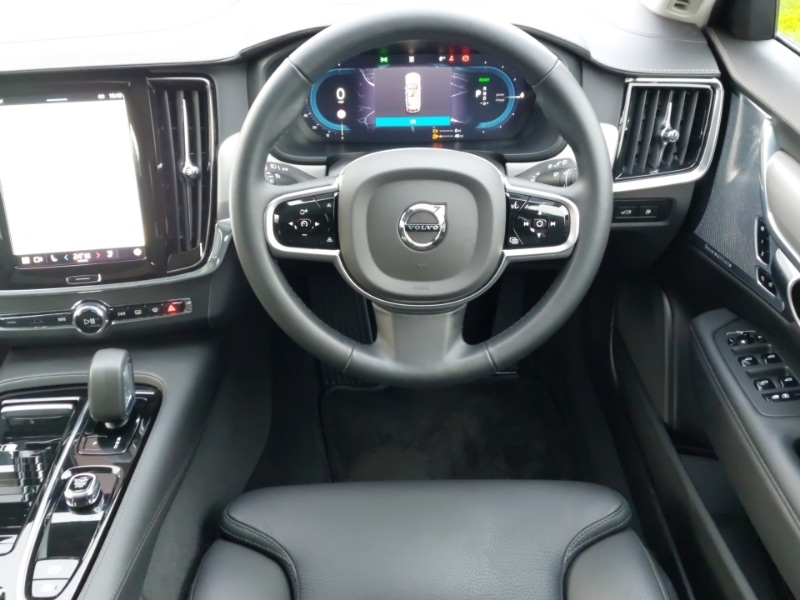 Used Volvo V90 2025 for sale - 77565620: Photo 7