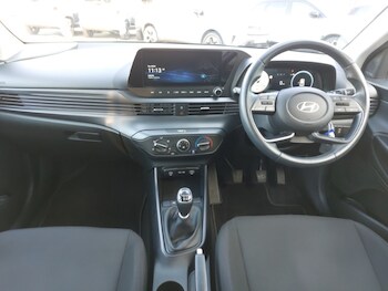 Used Hyundai i20 2024 for sale - 77981036: Photo