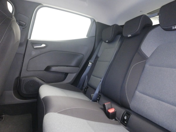 Used Renault Clio 2025 for sale - 76310390: Photo 6