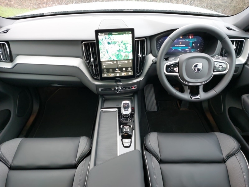 Used Volvo XC60 2025 for sale - 77196942: Photo 2