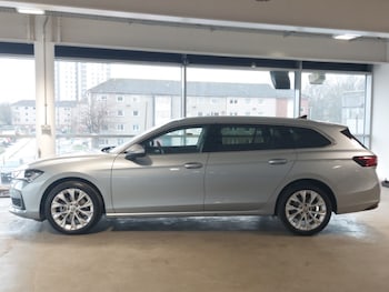 Used Skoda Superb 2024 for sale - 75633489: Photo