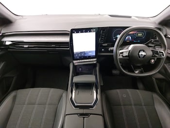 Used Renault Austral 2024 for sale - 76475700: Photo