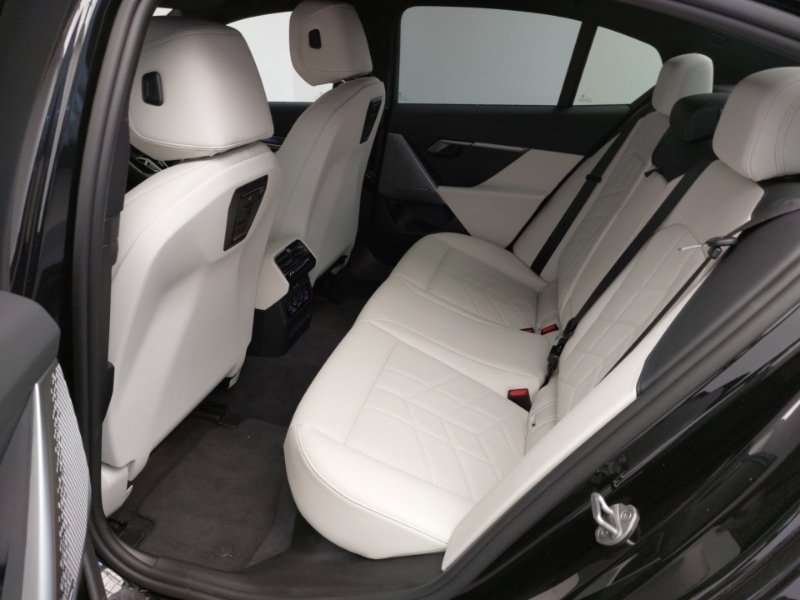 Used BMW i5 2025 for sale - 76404312: Photo 12