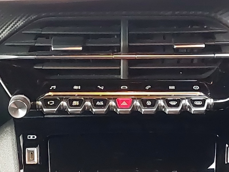 Used Peugeot 208 2020 for sale - 77025151: Photo 10