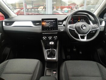 Used Renault Captur 2022 for sale - 77449421: Photo