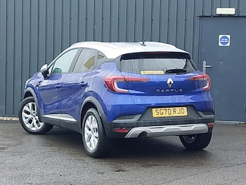 Used Renault Captur 2020 for sale - 76656785: Photo