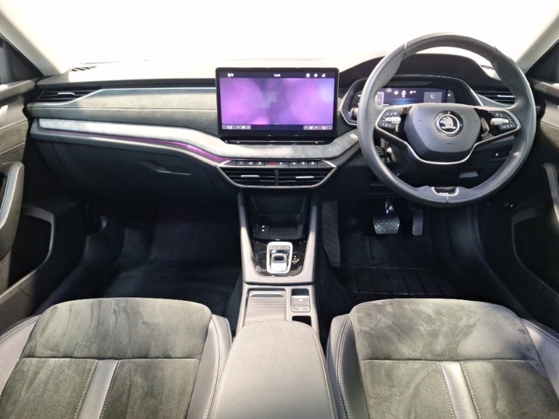 Used Skoda Octavia 2024 for sale - 77304475: Photo 2