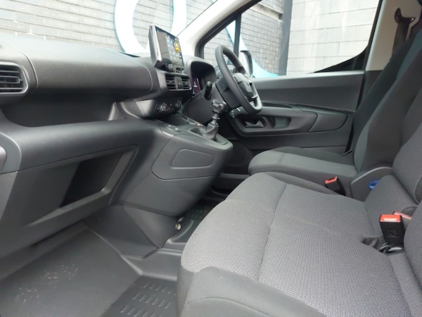 Used Citroen Berlingo 2024 for sale - 76288981: Photo 5