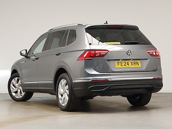 Used Volkswagen Tiguan Allspace 2024 for sale - 77948888: Photo