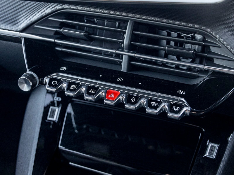 Used Peugeot 2008 2025 for sale - 76483646: Photo 12