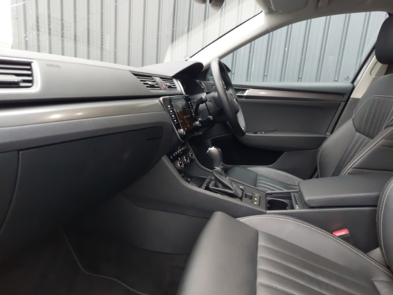 Used Skoda Superb 2023 for sale - 77353430: Photo 5